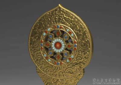 图片[2]-Gilt porcelain monstrance with the Wheel of the Law/ Dharmachakra in fencai painted enamels, Qing dynasty,  Jiaqing reign (1796-1820)-China Archive